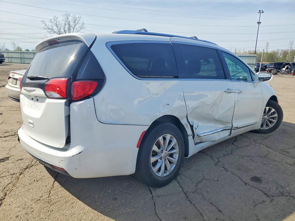 51414176 :رقم المزاد ، 2C4RC1BG3KR539803 vin ، 2019 Chrysler Pacifica مزاد بيع