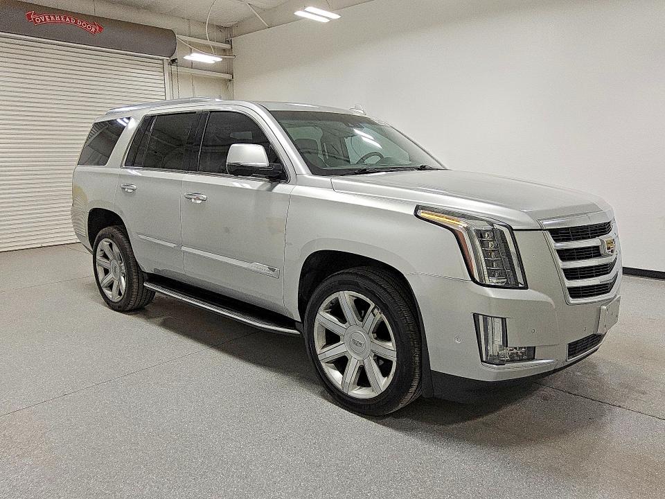 2018 Cadillac Escalade მანქანა იყიდება აუქციონზე, vin: 1GYS3BKJ7JR115364, აუქციონის ნომერი: 49789446