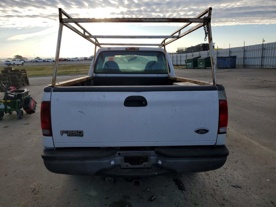 49077296 :رقم المزاد ، 1FTNF20S8YEE39138 vin ، 2000 Ford F250 مزاد بيع