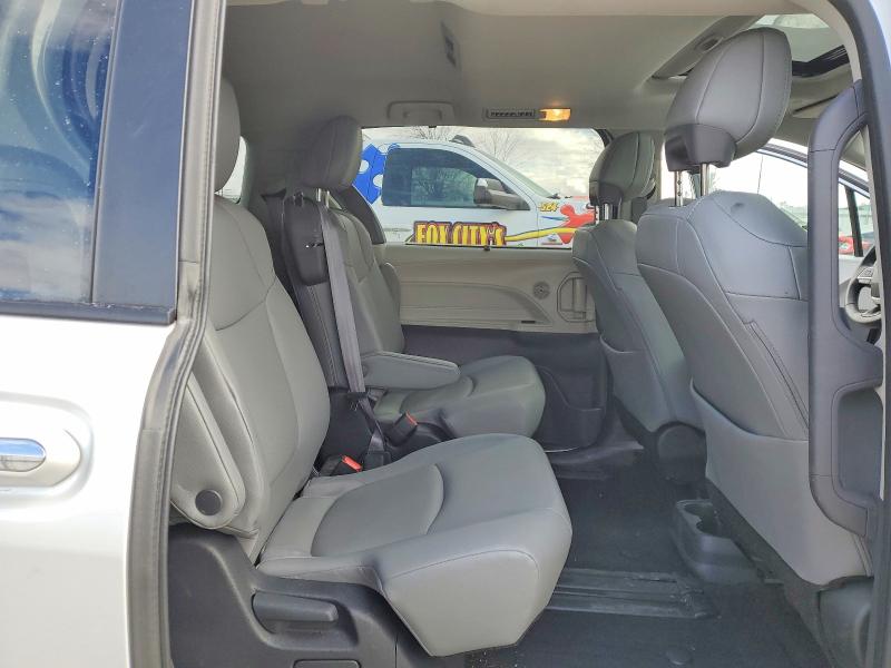 48825616 :رقم المزاد ، 5TDYRKEC2PS155941 vin ، 2023 Toyota Sienna مزاد بيع