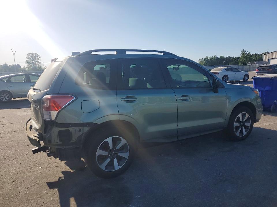 50552766 :رقم المزاد ، JF2SJABC8HH562195 vin ، 2017 Subaru Forester مزاد بيع