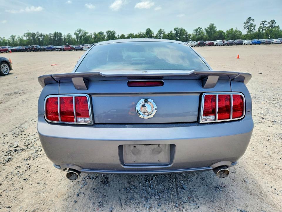51128126 :رقم المزاد ، 1ZVHT82H675258898 vin ، 2007 Ford Mustang مزاد بيع