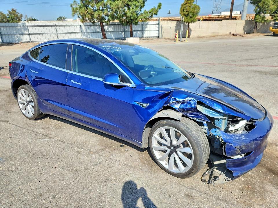 2019 Tesla Model 3 მანქანა იყიდება აუქციონზე, vin: 5YJ3E1EA1KF301273, აუქციონის ნომერი: 50359216