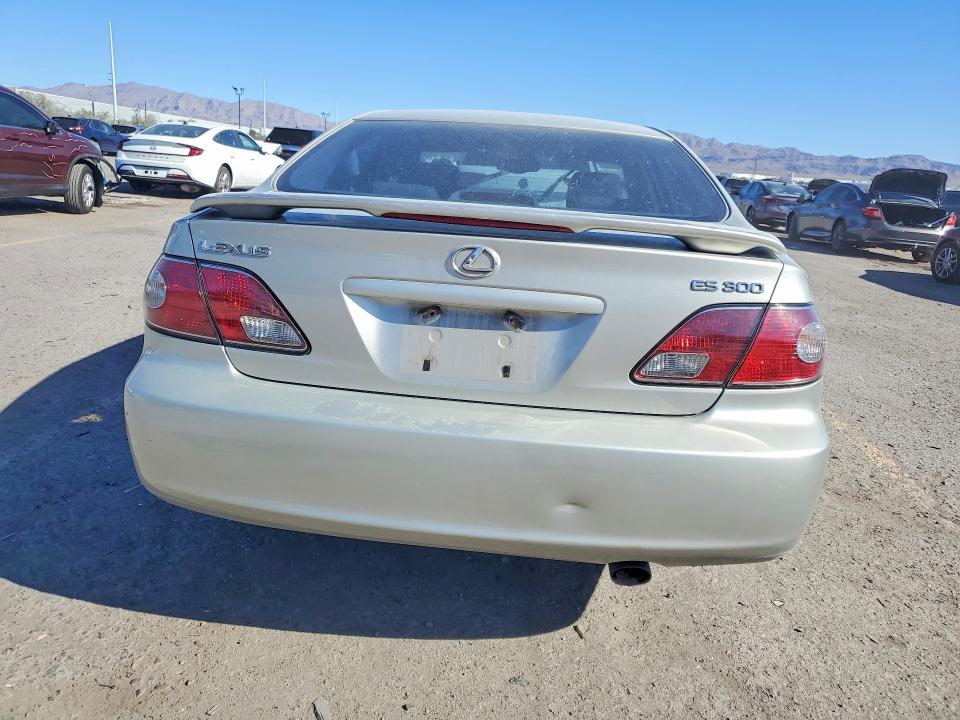 48798406 :رقم المزاد ، JTHBF30G836014864 vin ، 2003 Lexus Es 300 مزاد بيع