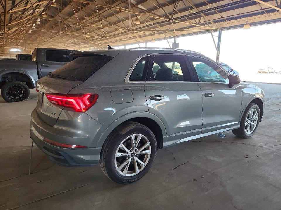 48806846 :رقم المزاد ، WA1DECF34P1120713 vin ، 2023 Audi Q3 مزاد بيع