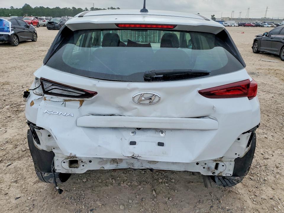 2021 Hyundai Kona მანქანა იყიდება აუქციონზე, vin: KM8K12AAXMU660162, აუქციონის ნომერი: 51563516