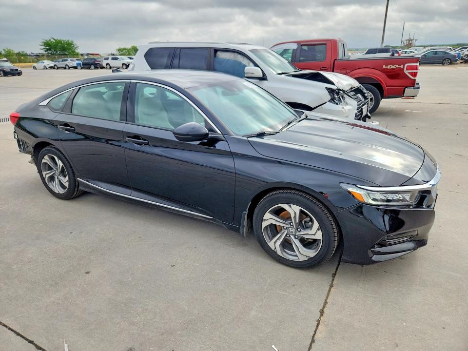 Продажа на аукционе авто 2018 Honda Accord, vin: 1HGCV1F53JA158207, номер лота: 49134906