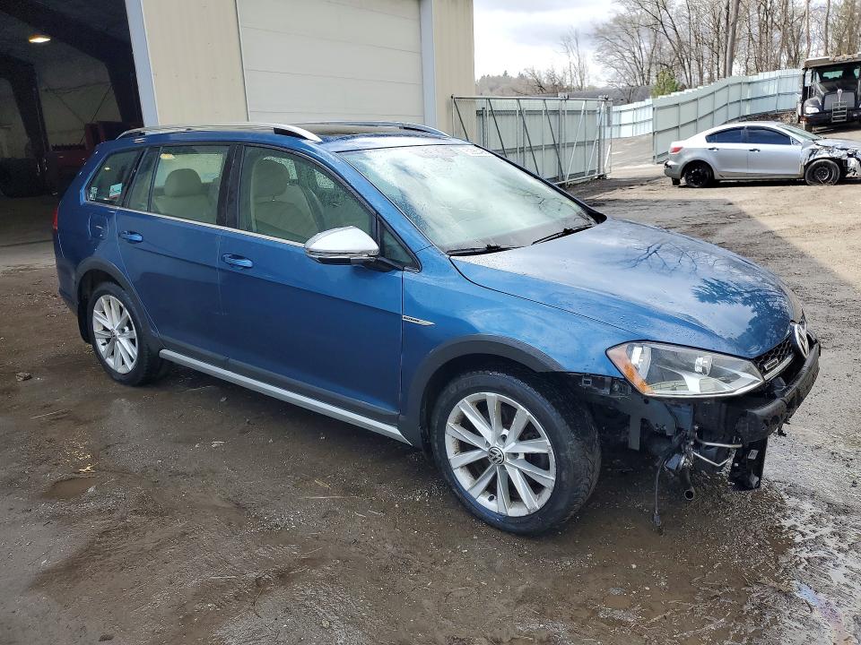 50065496 :رقم المزاد ، 3VWH17AU6HM526648 vin ، 2017 Volkswagen Golf Alltrack مزاد بيع