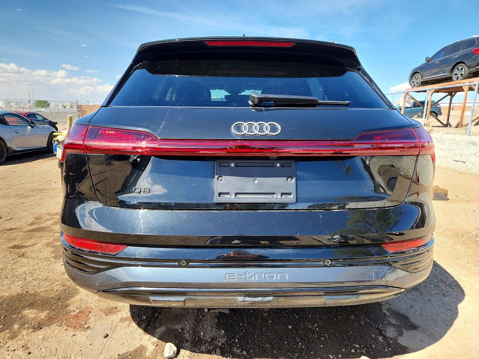 Продаж на аукціоні авто 2024 Audi Q8 E-tron, vin: WA15AAGE7RB005444, номер лоту: 50668746