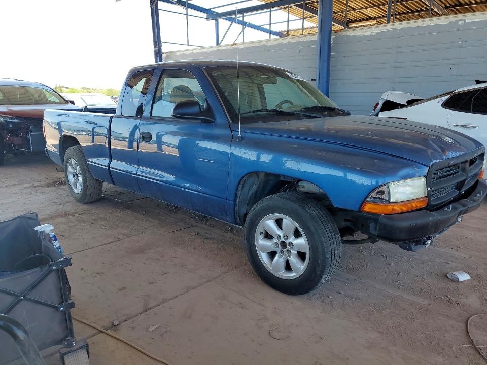 50303546 :رقم المزاد ، 1D7GL32K74S588582 vin ، 2004 Dodge Dakota مزاد بيع