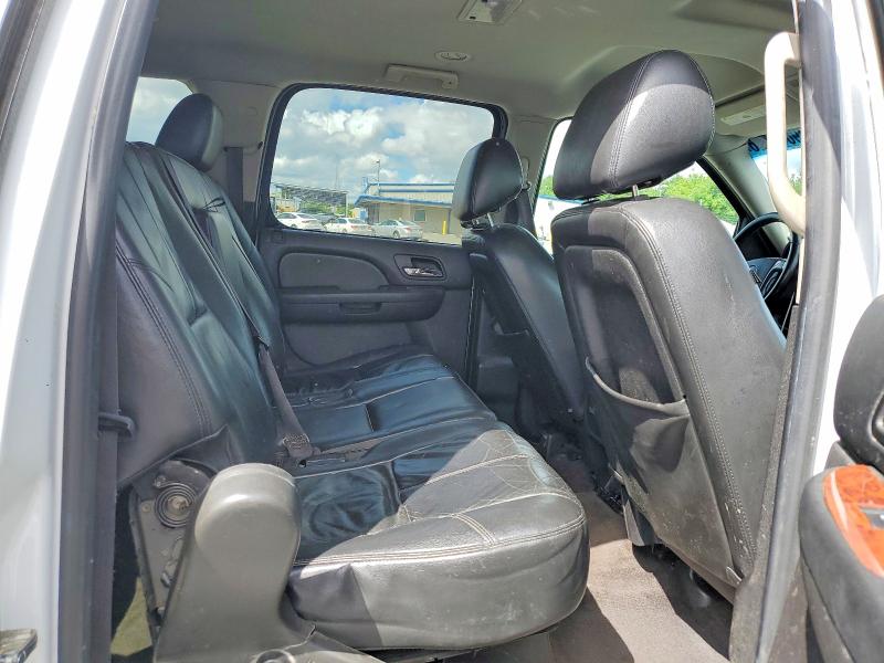 Продажа на аукционе авто 2014 Gmc Yukon Xl, vin: 1GKS1KE01ER234715, номер лота: 49642526