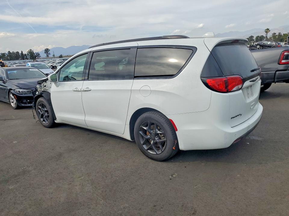 49235236 :رقم المزاد ، 2C4RC1EG8KR574784 vin ، 2019 Chrysler Pacifica مزاد بيع