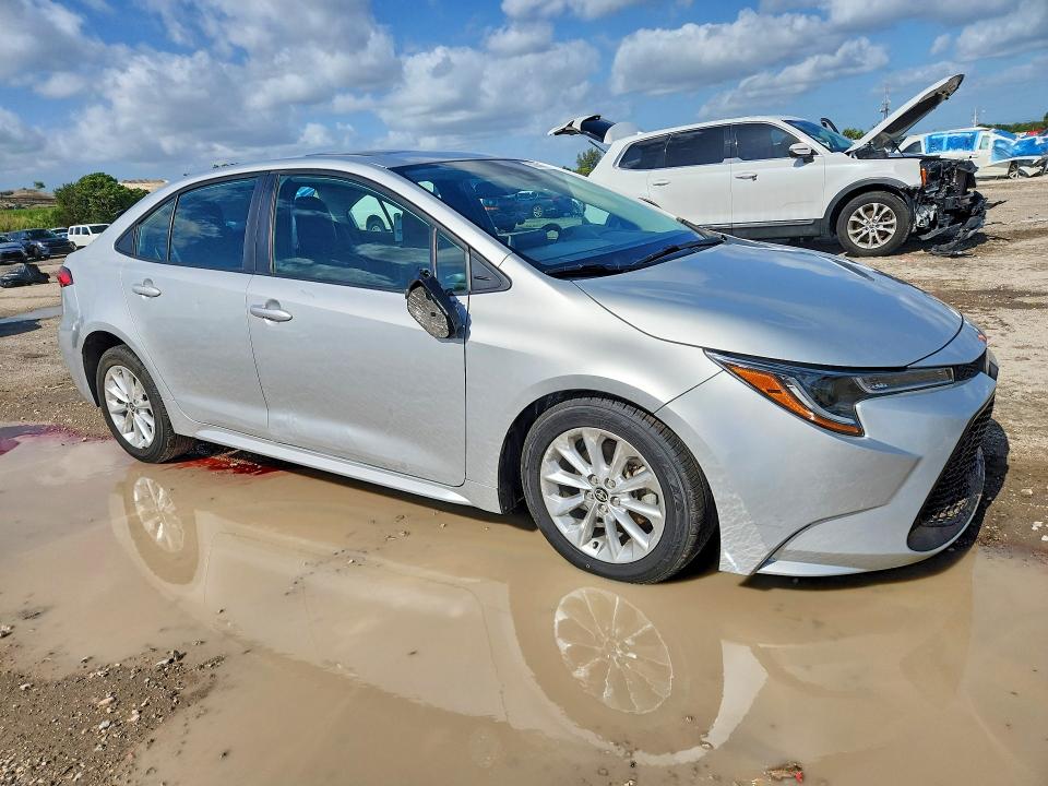 50630696 :رقم المزاد ، 5YFHPRAE4LP045062 vin ، 2020 Toyota Corolla مزاد بيع