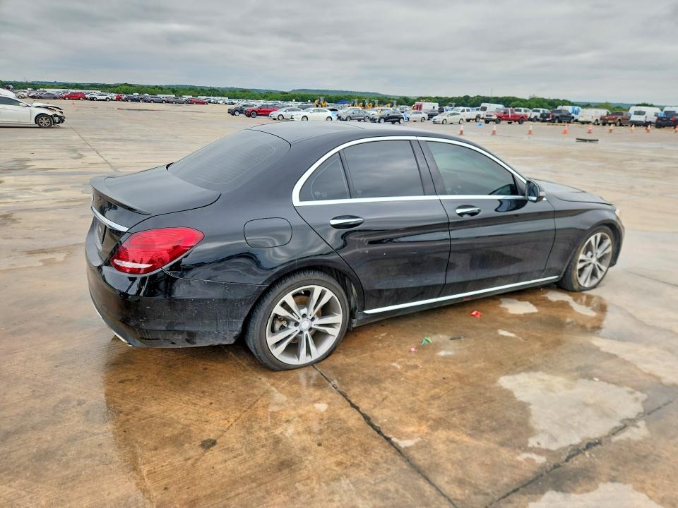 51463066 :رقم المزاد ، 55SWF4JB2GU166238 vin ، 2016 Mercedes-benz C مزاد بيع