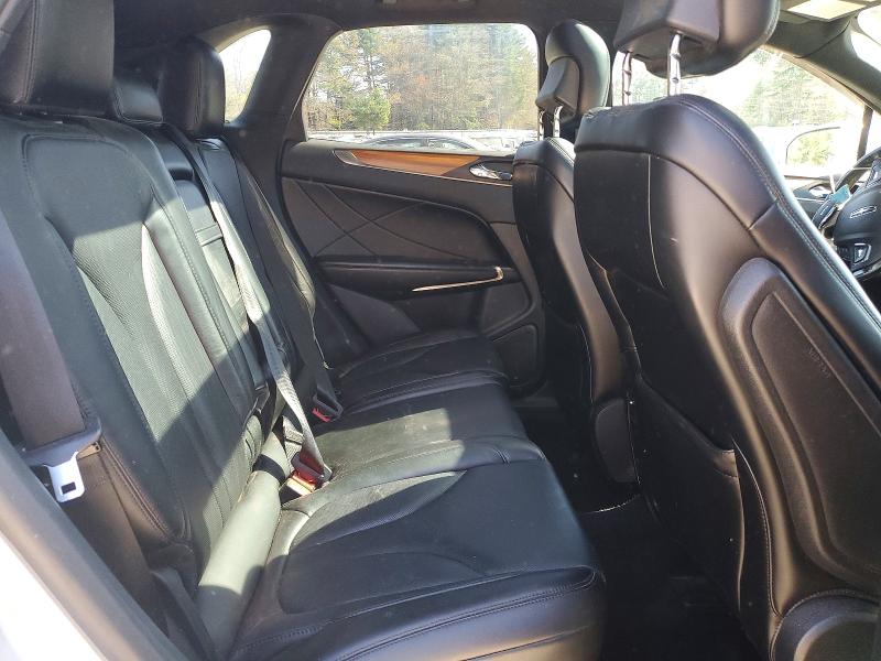 Продажа на аукционе авто 2018 Lincoln Mkc, vin: 5LMCJ3D94JUL00325, номер лота: 50477956