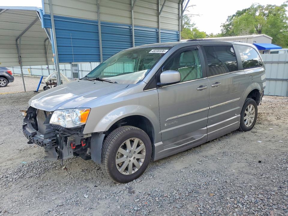 2015 Chrysler Town & Country მანქანა იყიდება აუქციონზე, vin: 2C4RC1BG7FR572504, აუქციონის ნომერი: 48330336