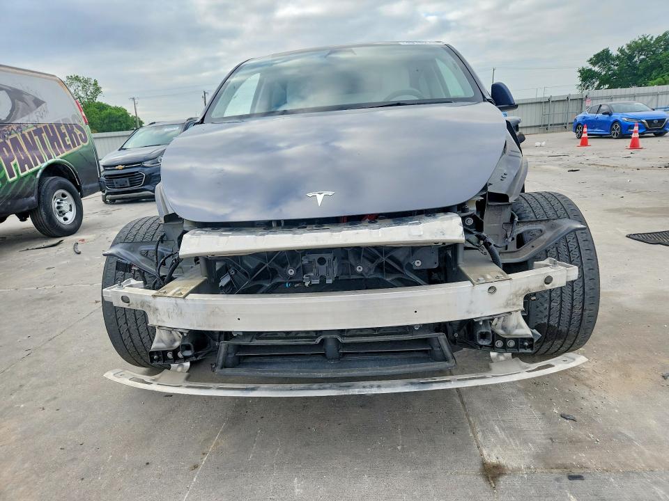 49162756 :رقم المزاد ، 5YJYGDEE3MF187235 vin ، 2021 Tesla Model Y مزاد بيع