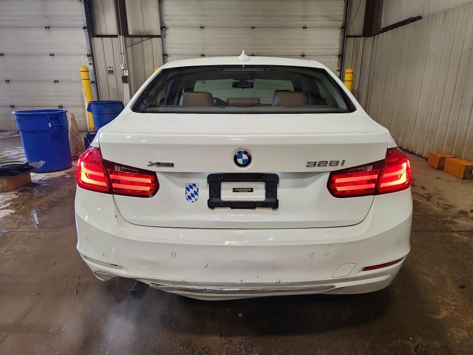 Продажа на аукционе авто 2015 Bmw 328, vin: WBA3B5C52FF963366, номер лота: 51993566