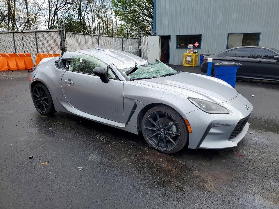 49823946 :رقم المزاد ، JF1ZNBE10R8753649 vin ، 2024 Toyota Gr 86 مزاد بيع