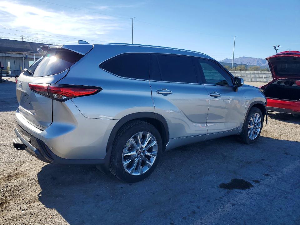 2021 Toyota Highlander მანქანა იყიდება აუქციონზე, vin: 5TDYZRAH2MS534590, აუქციონის ნომერი: 51297806