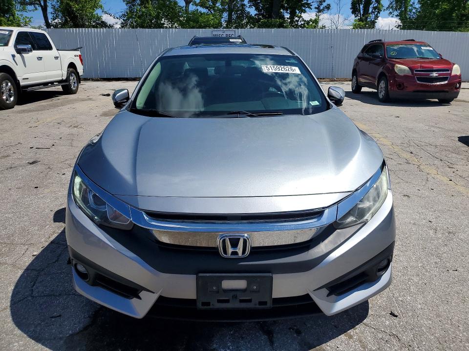 51592626 :رقم المزاد ، 19XFC1F79GE020843 vin ، 2016 Honda Civic مزاد بيع