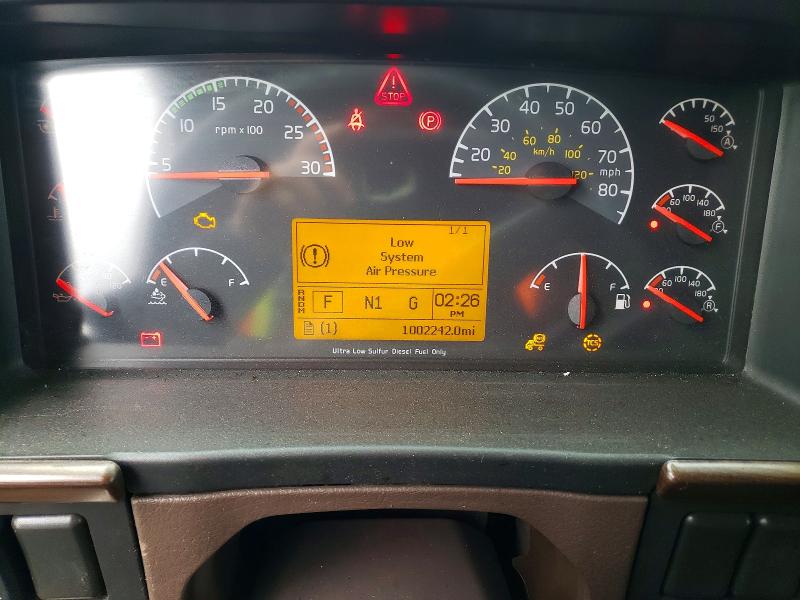 Продажа на аукционе авто 2015 Volvo Vnl, vin: 4V4NC9EH5FN911604, номер лота: 48694546