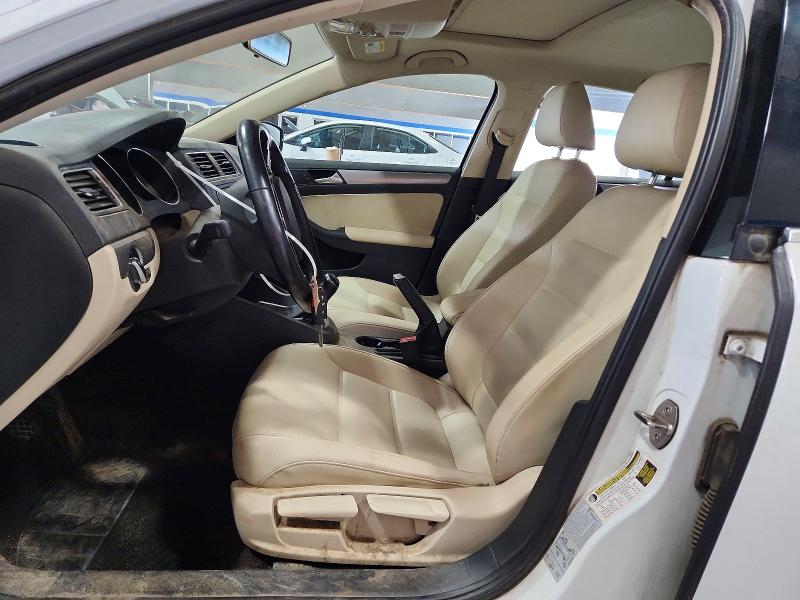 51641686 :رقم المزاد ، 3VWB67AJ6HM263512 vin ، 2017 Volkswagen Jetta مزاد بيع