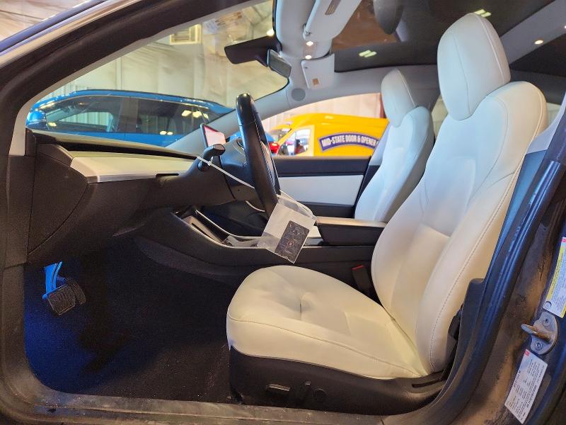 Продаж на аукціоні авто 2018 Tesla Model 3, vin: 5YJ3E1EB6JF085606, номер лоту: 50613256