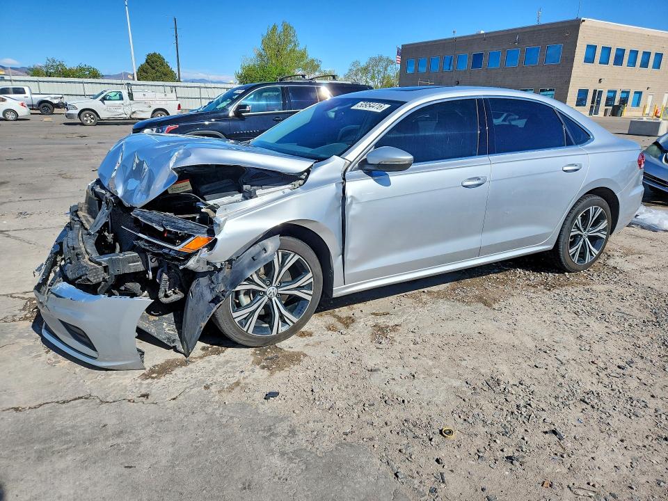 50954416 :رقم المزاد ، 1VWSA7A32MC002258 vin ، 2021 Volkswagen Passat مزاد بيع