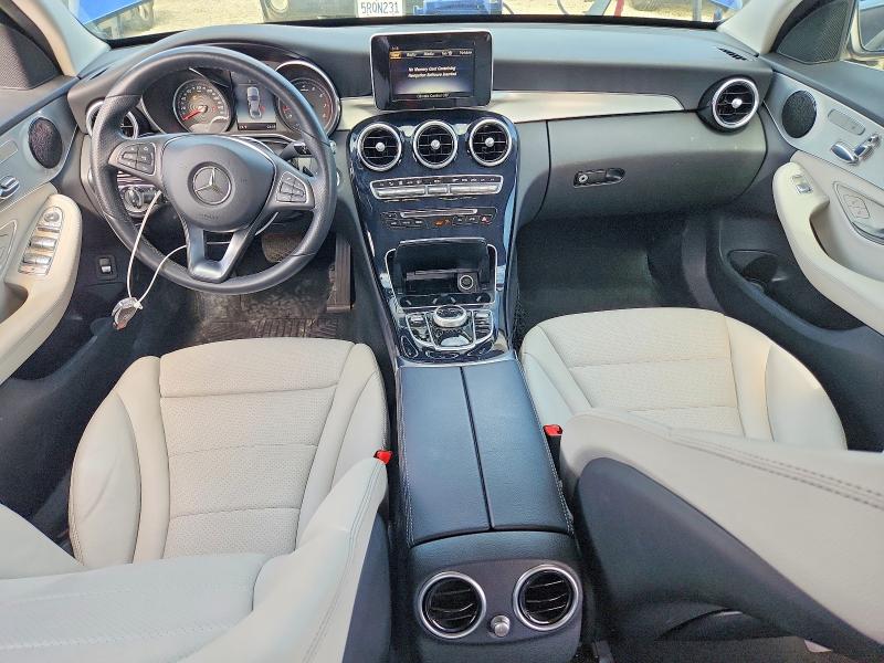 50139676 :رقم المزاد ، 55SWF4JB6JU251641 vin ، 2018 Mercedes-benz C مزاد بيع
