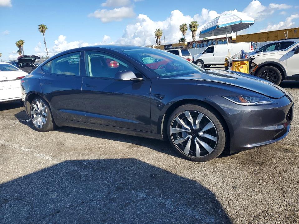 49665846 :رقم المزاد ، 5YJ3E1EA6SF078972 vin ، 2025 Tesla Model 3 مزاد بيع
