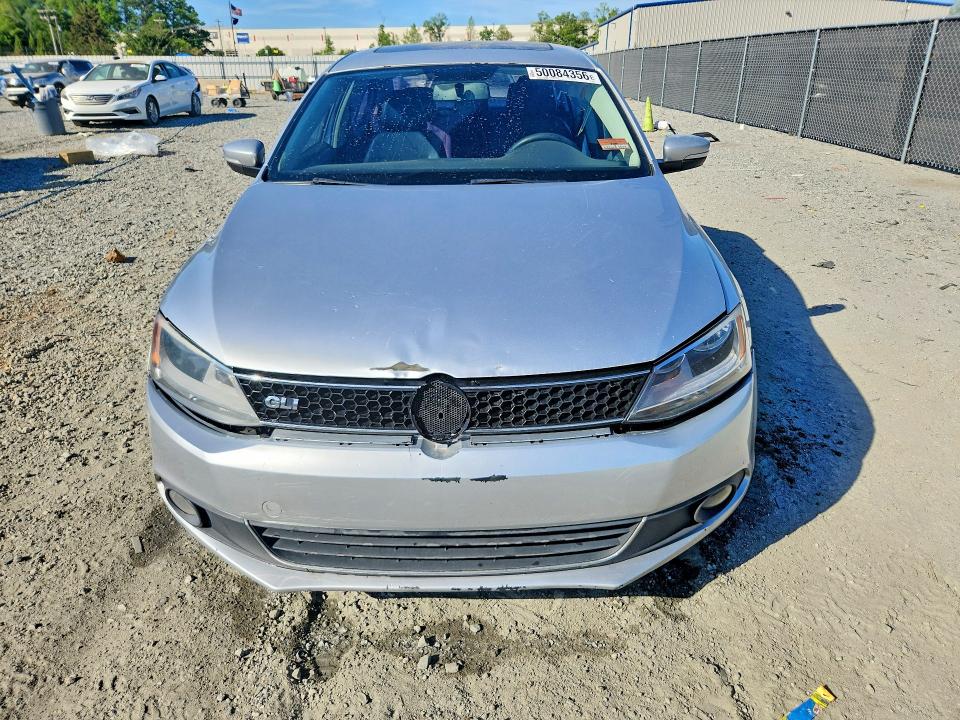 50084356 :رقم المزاد ، 3VWLX7AJ6BM353543 vin ، 2011 Volkswagen Jetta مزاد بيع