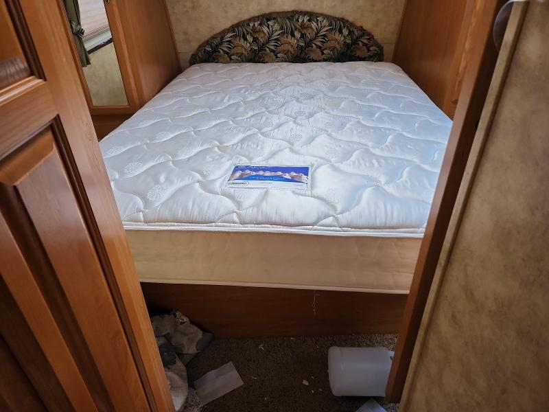 2009 Keystone Laredo მანქანა იყიდება აუქციონზე, vin: 4YDT272209L600704, აუქციონის ნომერი: 49736176