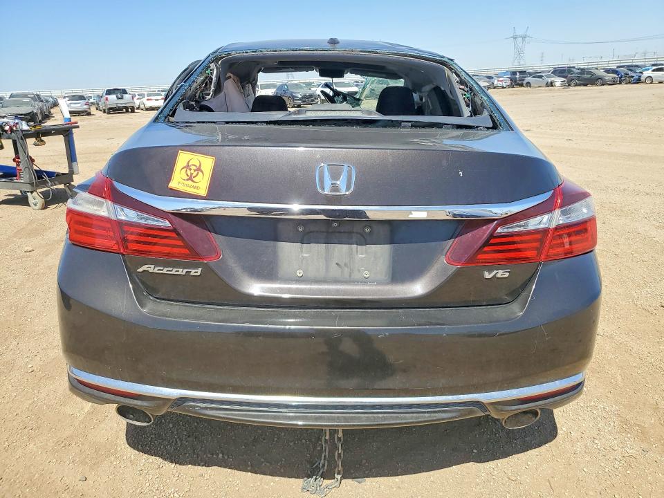 51299286 :رقم المزاد ، 1HGCR3F87HA004149 vin ، 2017 Honda Accord مزاد بيع