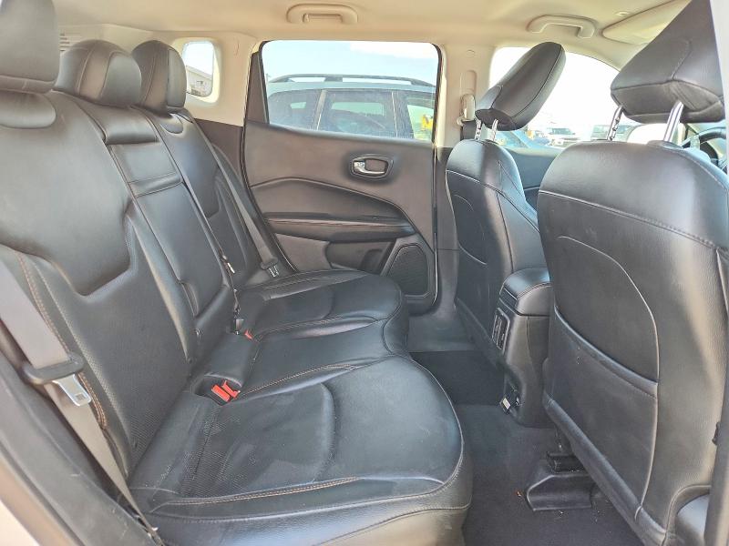 51530526 :رقم المزاد ، 3C4NJDCBXKT618701 vin ، 2019 Jeep Compass مزاد بيع