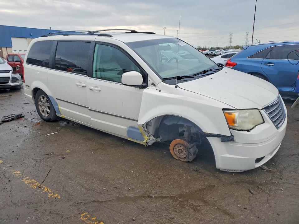 Продажа на аукционе авто 2009 Chrysler Town & Country, vin: 2A8HR541X9R594584, номер лота: 51339236