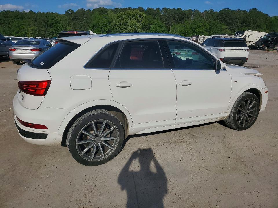 48401636 :رقم المزاد ، WA1JCCFS0JR033576 vin ، 2018 Audi Q3 مزاد بيع