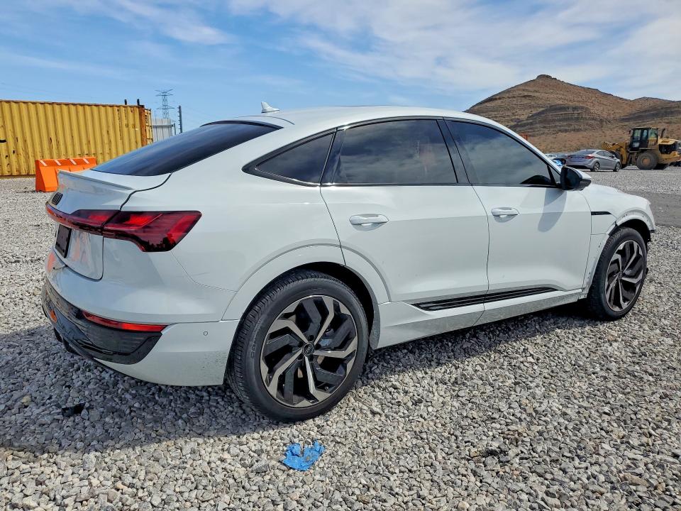 Продаж на аукціоні авто 2024 Audi Q8 E-tron, vin: WA1CABGEXRB043506, номер лоту: 48506566