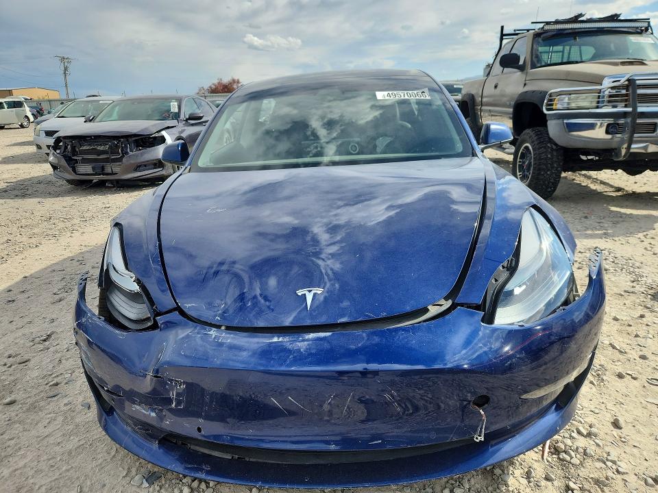 2022 Tesla Model 3 მანქანა იყიდება აუქციონზე, vin: 5YJ3E1EB1NF133048, აუქციონის ნომერი: 49570066