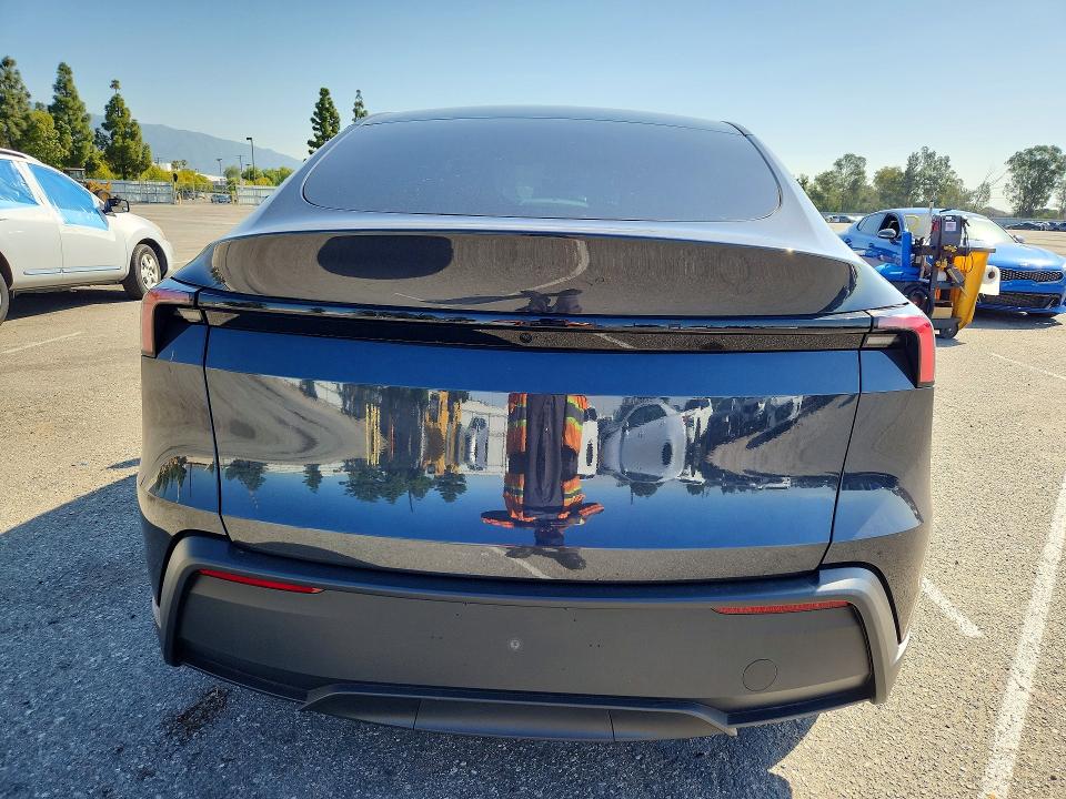 51204456 :رقم المزاد ، 7SAYGDED0TA603277 vin ، 2026 Tesla Model Y مزاد بيع