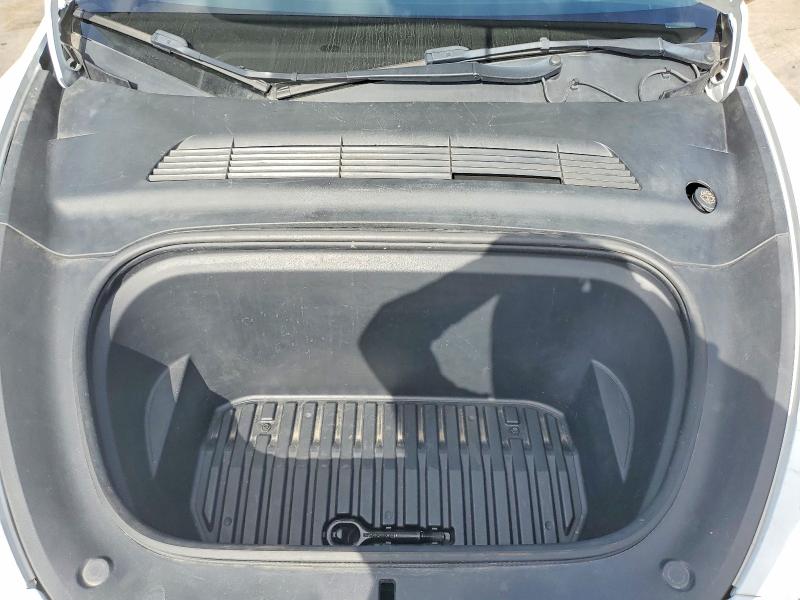 50975046 :رقم المزاد ، 7SAYGDEF5NF538191 vin ، 2022 Tesla Model Y مزاد بيع