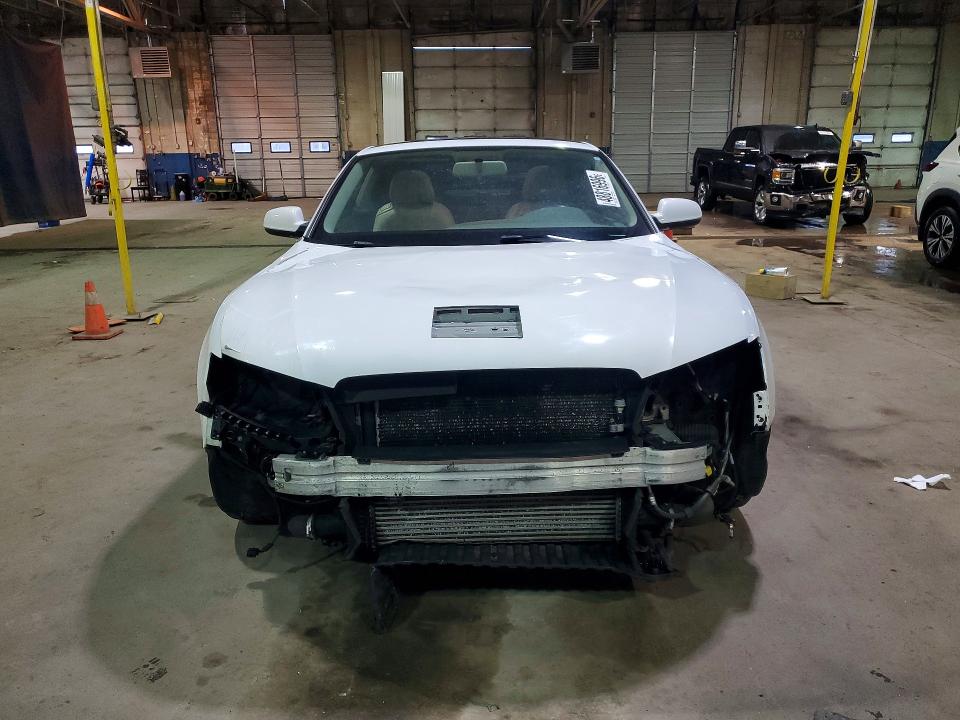 Продажа на аукционе авто 2010 Audi A5, vin: WAUCFAFR8AA024143, номер лота: 48816996