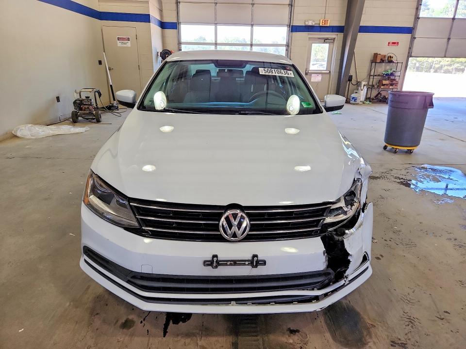 2017 Volkswagen Jetta მანქანა იყიდება აუქციონზე, vin: 3VW2B7AJ0HM286327, აუქციონის ნომერი: 50810636