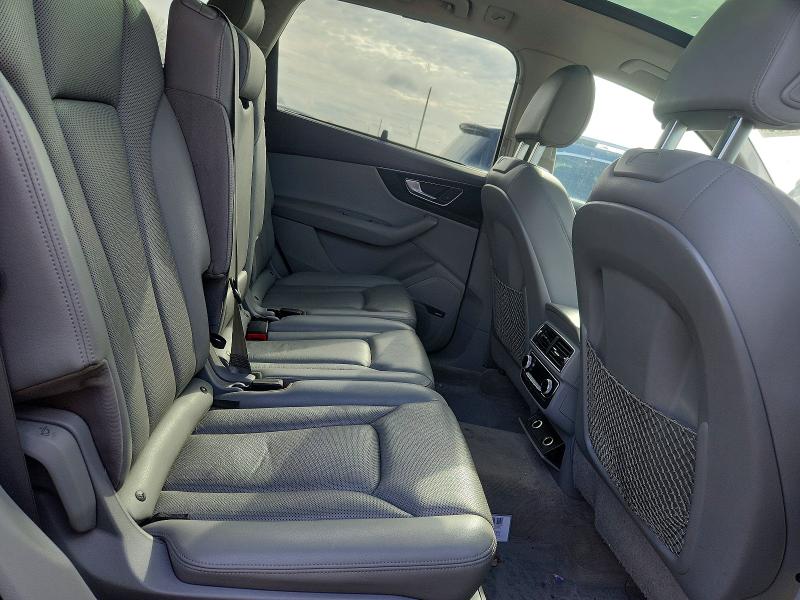 Продажа на аукционе авто 2017 Audi Q7, vin: WA1LAAF76HD005612, номер лота: 48735736