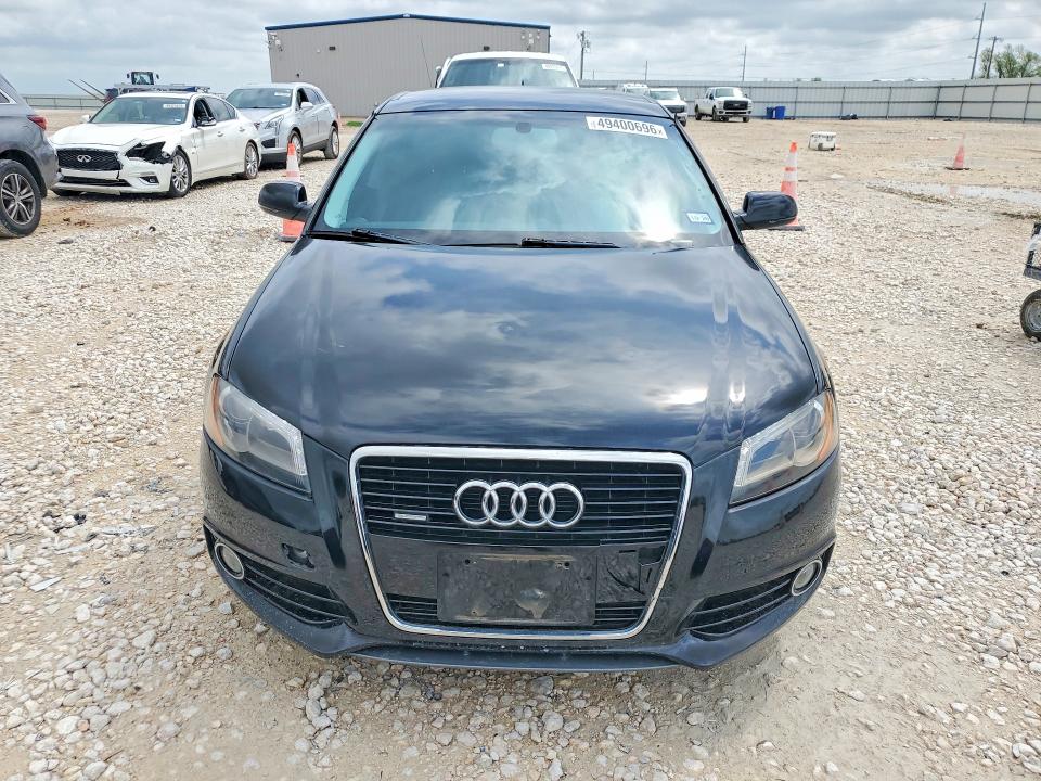 Продажа на аукционе авто 2011 Audi A3, vin: WAUMFAFM8BA136564, номер лота: 49400696