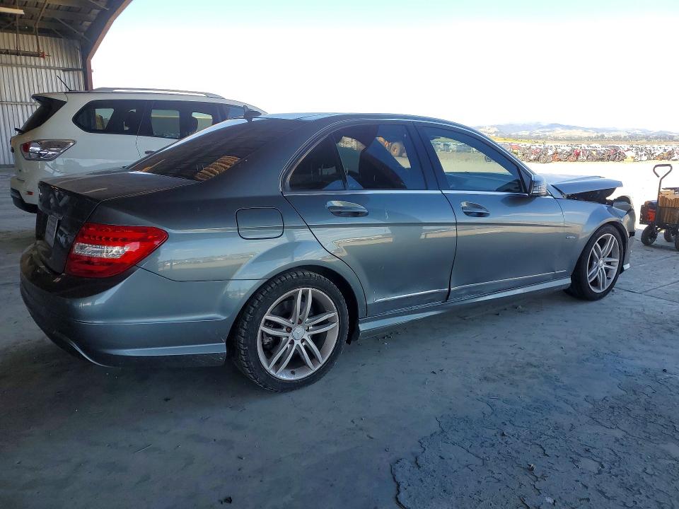 48448776 :رقم المزاد ، WDDGF4HB3CR237002 vin ، 2012 Mercedes-benz C مزاد بيع