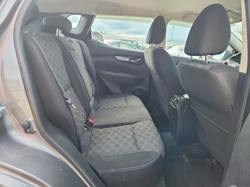 52207876 :رقم المزاد ، JN1BJ1CP9JW101141 vin ، 2018 Nissan Rogue Sport مزاد بيع