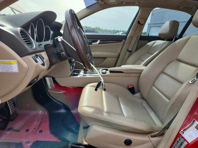 Продажа на аукционе авто 2014 Mercedes-benz C, vin: WDDGF4HB1EA945136, номер лота: 50853666