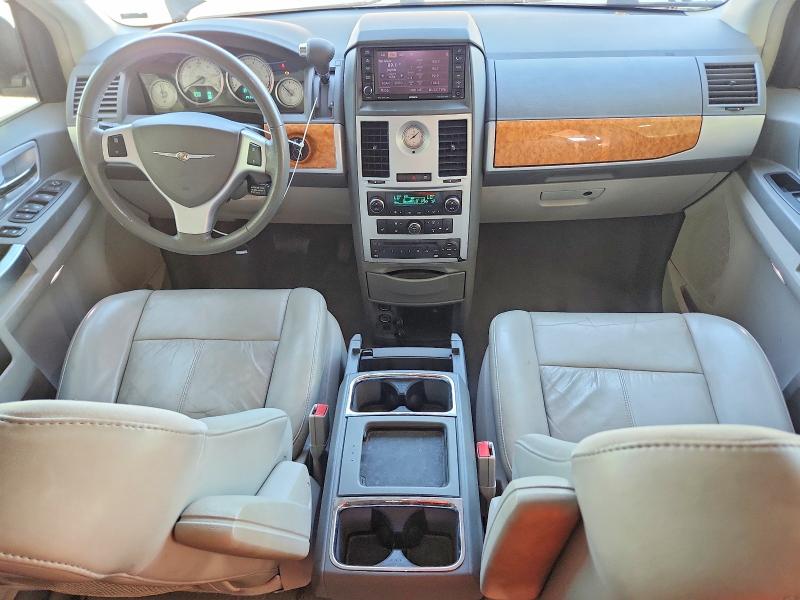 2010 Chrysler Town & Country მანქანა იყიდება აუქციონზე, vin: 2A4RR6DX5AR151523, აუქციონის ნომერი: 49341496