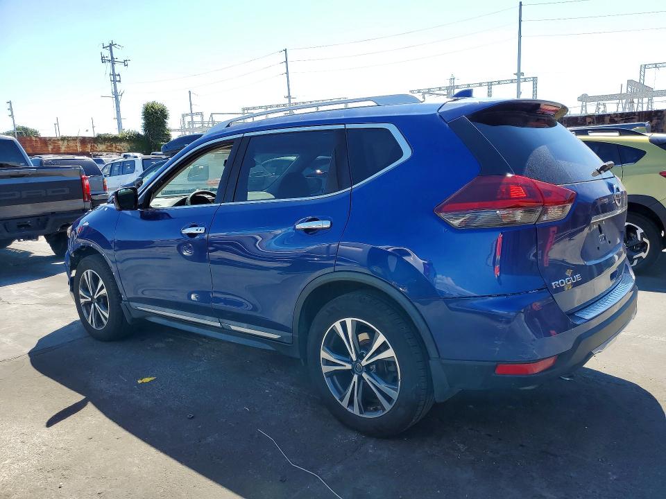 46954956 :رقم المزاد ، 5N1AT2MT9JC837840 vin ، 2018 Nissan Rogue مزاد بيع